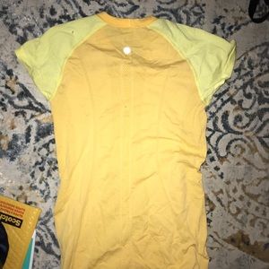 Lululemon Speed shirt